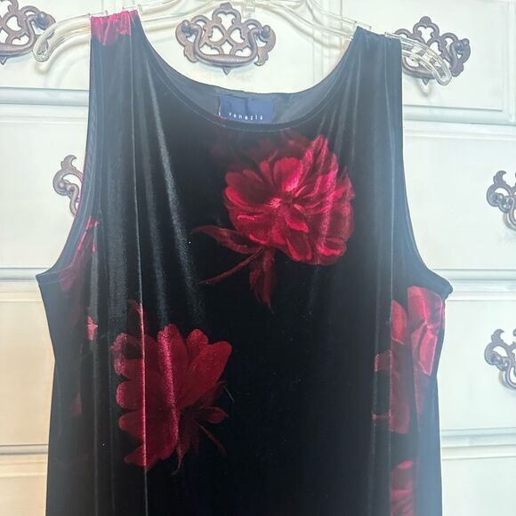 Vintage Velvet Floral Dress‎ - Picture 4 of 16